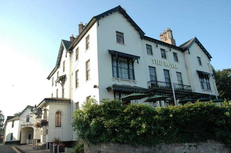 lodge Royal Hotel