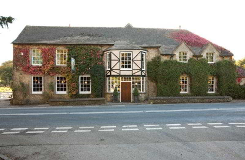 lodge Hunters Hall Hotel