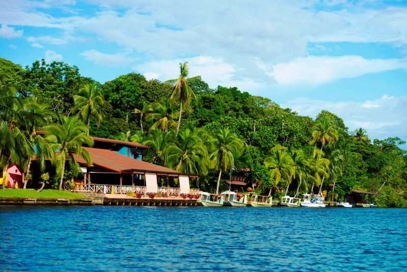 hotel Tortuga Lodge