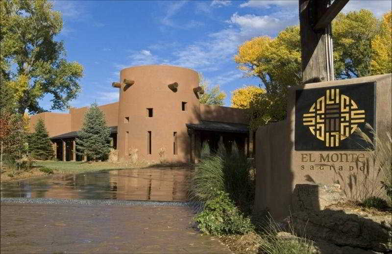 hotel El Monte Sagrado Resort