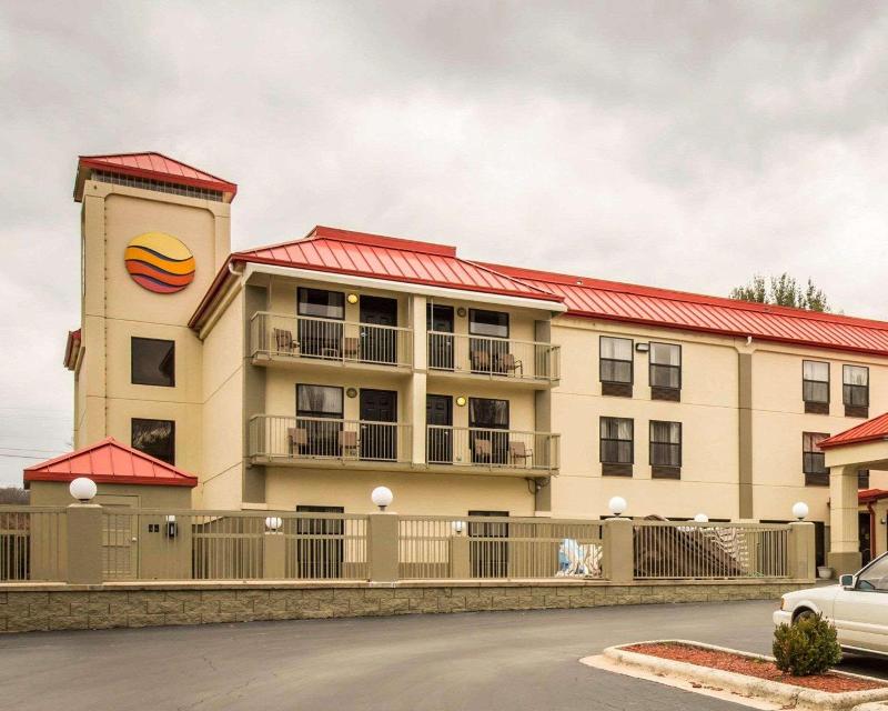 hotel Comfort Inn West