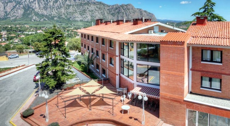 hotel Montserrat Hotel & Training Center
