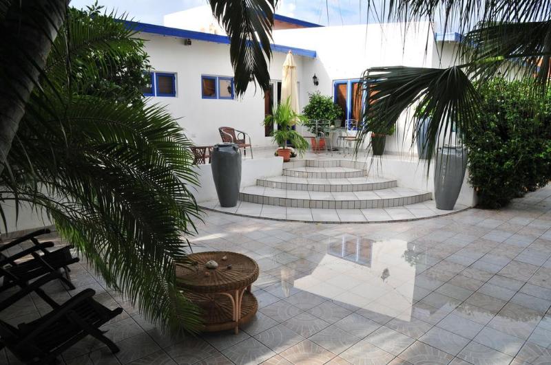 hostal Aruba Harmony Apartments