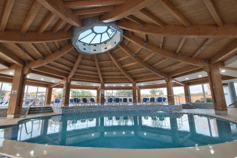 hotel Db Seabank Resort & Spa
