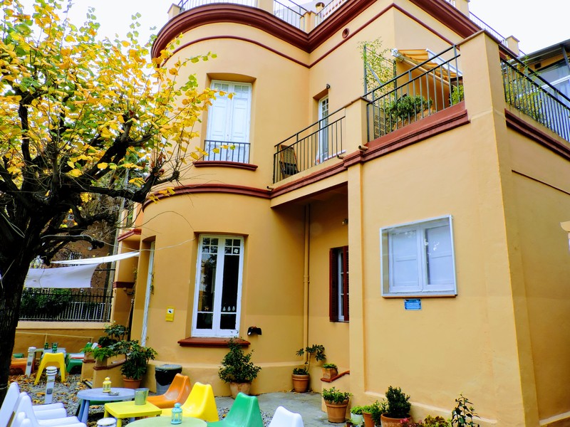 hotel Garden House Hostel Barcelona By Feetup Hostels