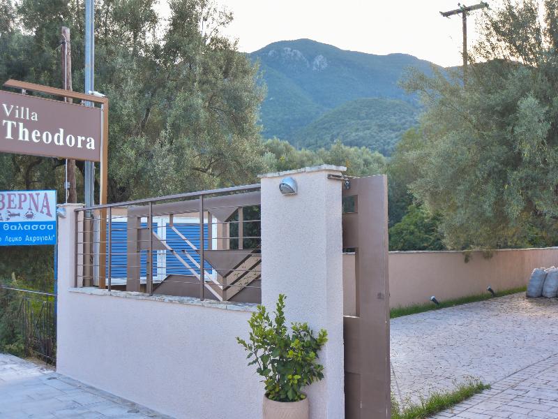 hotel Theodora