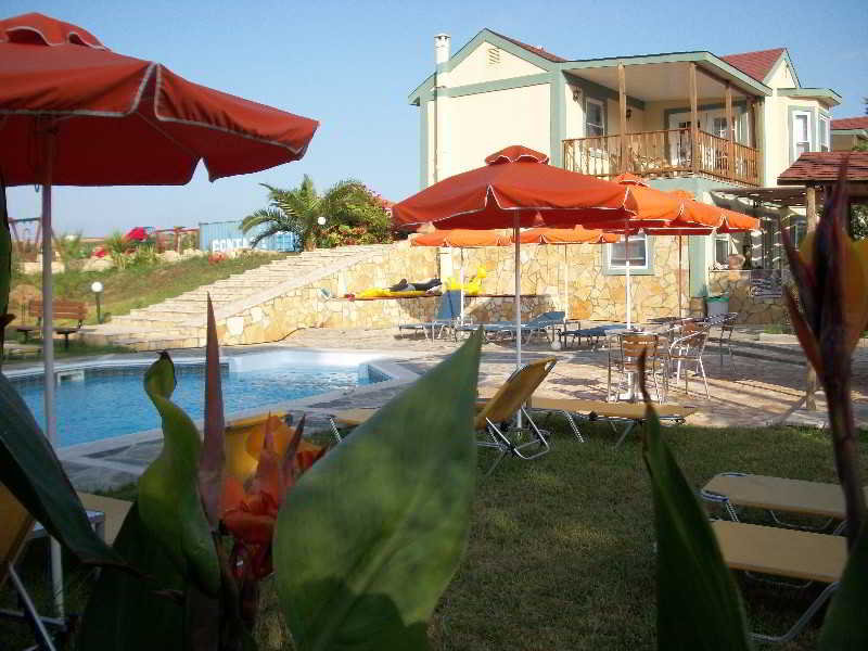 hotel Zest @ Xi Beach