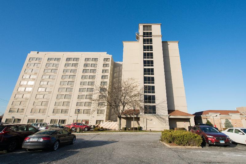 hotel Ramada Plaza By Wyndham Newark International Arpt