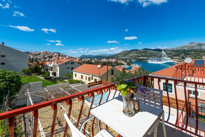 apartahotel Villa Valjalo