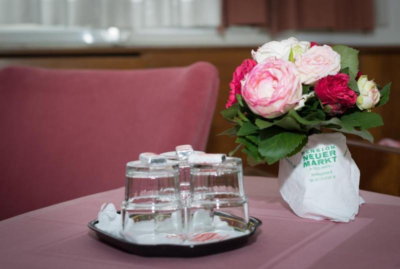 hotel Pension Neuer Markt