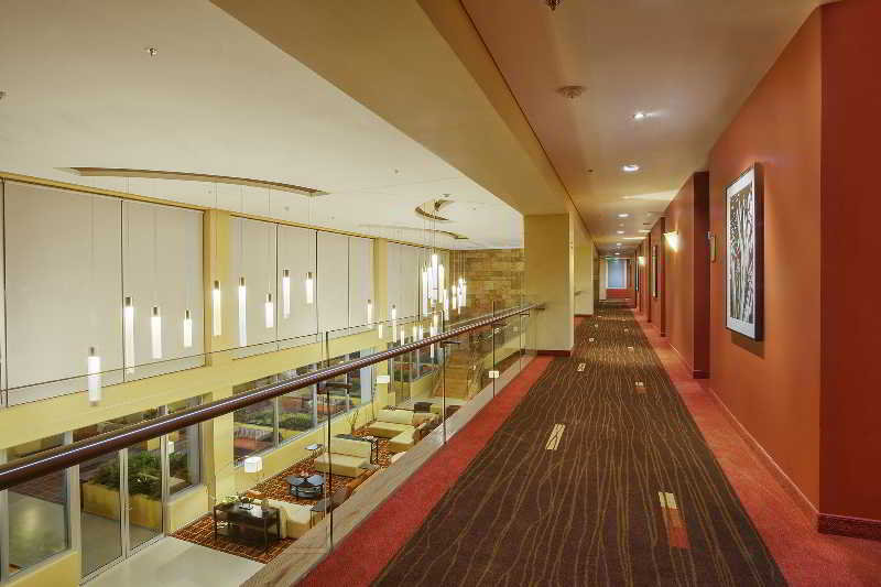 hotel Courtyard By Marriott Leon At The Poliforum