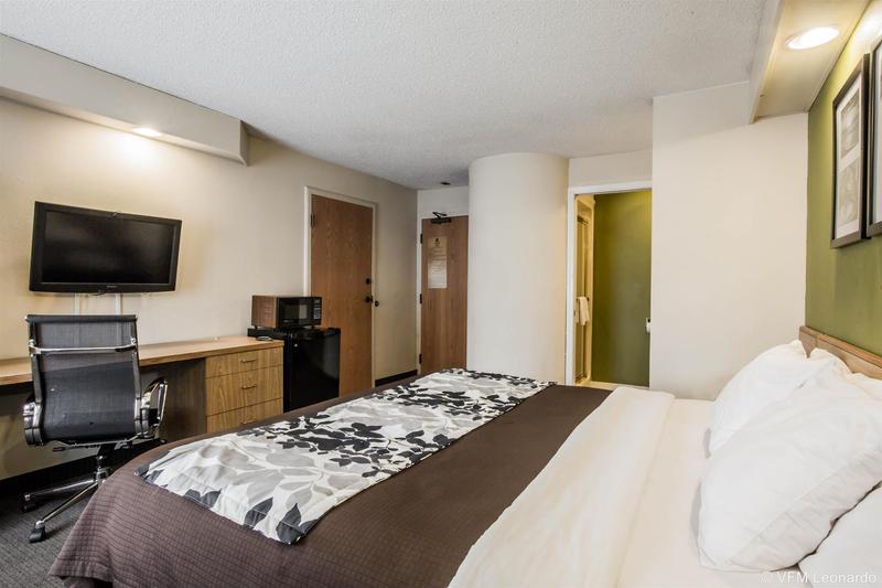 hotel Sleep Inn At Six Flags
