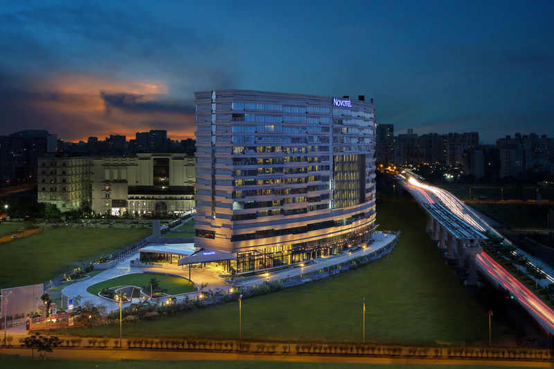 hotel Novotel Kolkata Hotel And Residences