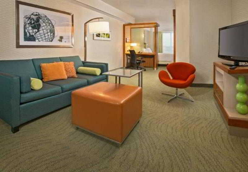 HOTEL SPRINGHILL SUITES NEW YORK LAGUARDIA AIRPORT Guardia Airport