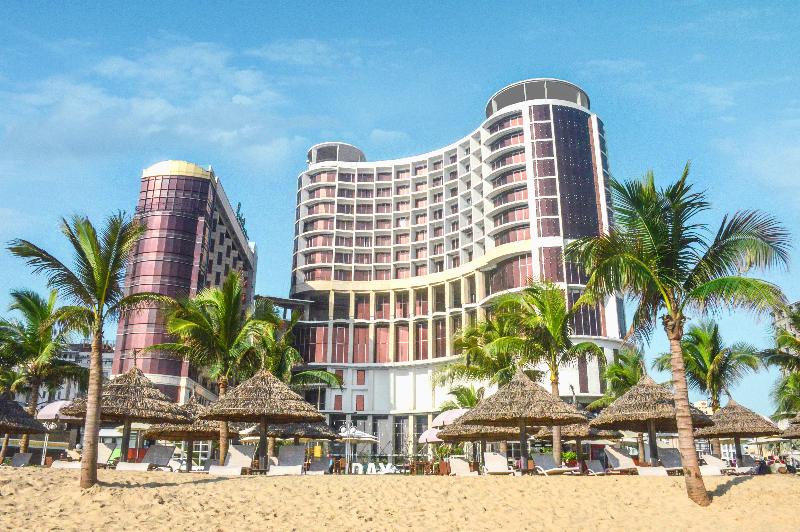 hotel Holiday Beach Danang Hotel & Spa