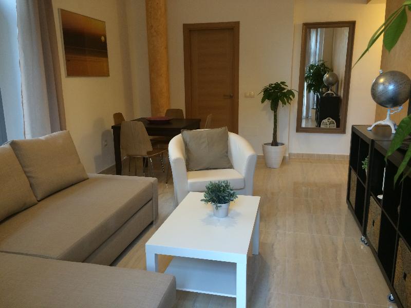 hotel Life Apartments Alameda Colon