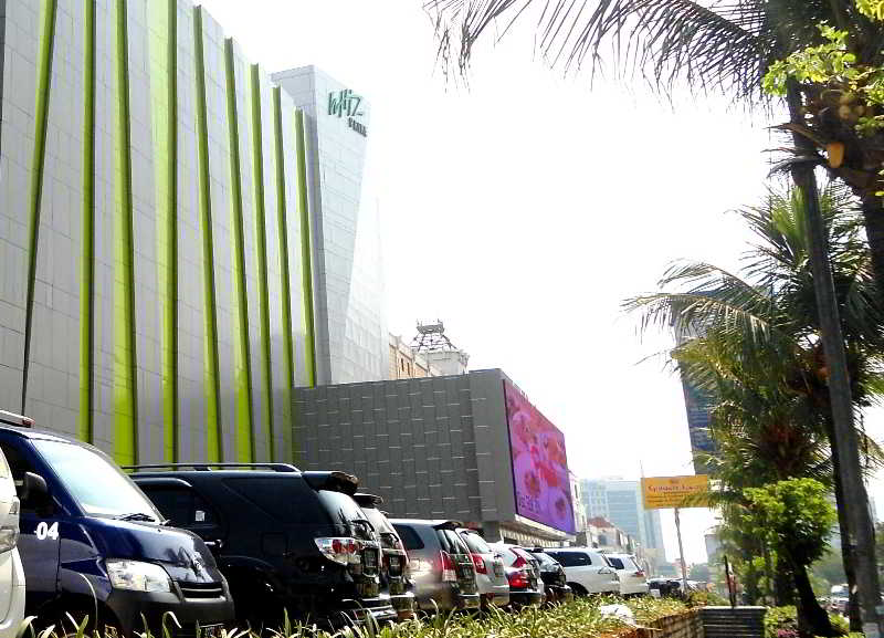 hotel Whiz Prime Kelapa Gading
