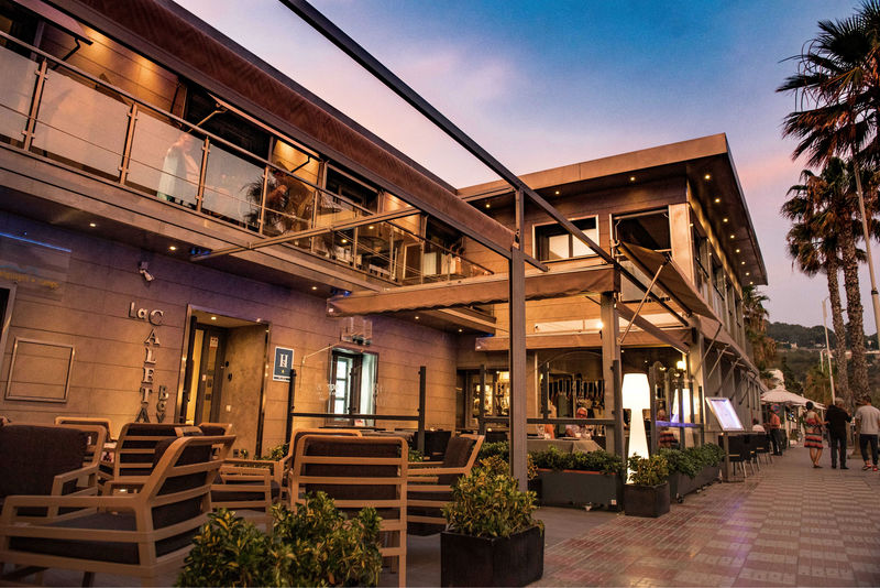 hotel La Caleta Bay